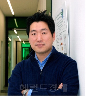 한동욱 , 연구원 ,박사 / 골드문 토토사이트, 총장 관용차 구입비로 석학교수 초빙