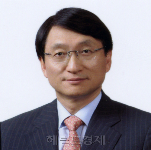 허일섭 ,녹십자 회장 / 허일섭 녹십자 회장 “투명경영, 글로벌 제약사 만들자”
