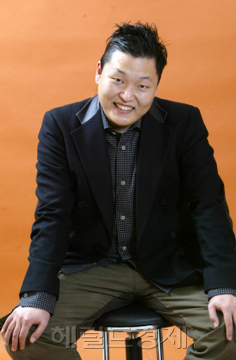 싸이(박재상), 가수 / 싸이, 10년만에 소극장 간다