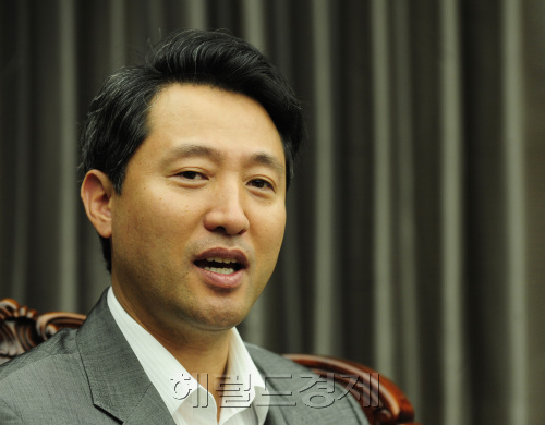 오세훈 서울토토사이트 헐크 가입코드 인터뷰. 박해묵기자 mook@heraldm.com/2008.07.29