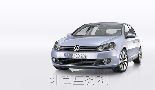 골프 1.6
골프 1.6
골프 1.6
폭스바겐 골프1.6TDI, 외제차