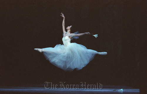 A scene from “Giselle.” Korea National Ballet Company