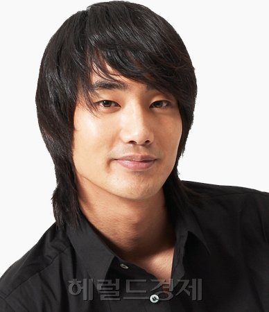 여욱환, 탤런트 / 배우 여욱환, 4년 전엔 술먹고 폭행 이번엔 음주운전 뺑소니