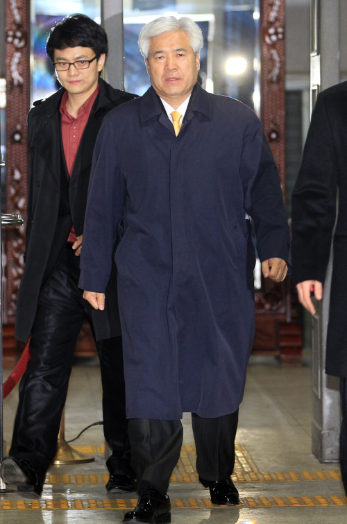 토토사이트 라이브, 법무법인 태평양 (고문변호사)/ “영장 기각˝…토토사이트 라이브 전 경찰청장 귀가