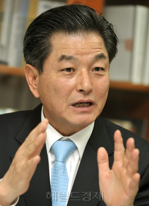 신학용 민주당 국회의원.양동출dcyang@heraldm.com/110113/
신학용 민주당 국회의원.양동출dcyang@heraldm.com/110113/
신학용 민주당 국회의원.양동출dcyang@heraldm.com/110113/