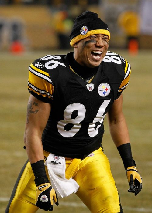 <YONHAP PHOTO-0490> PITTSBURGH, PA - JANUARY 15: Wide Receiver Hines Ward #86 of the Pittsburgh Steelers celebrates after defeating the Baltimore Ravens 31-24 in the AFC Divisional Playoff Game at Heinz Field on January 15, 2011 in Pittsburgh, Pennsylvania. Gregory Shamus/Getty Images/AFP== FOR NEWSPAPERS, INTERNET, TELCOS & TELEVISION USE ONLY == /2011-01-16 10:27:51/ <저작권자 ⓒ 1980-2011 ㈜연합뉴스. 무단 전재 재배포 금지.>
Wide Receiver Hines Ward of the Pittsburgh Steelers celebrates after defeating the Baltimore Ravens 31-24 in the AFC Divisional Playoff Game at Heinz Field in Pittsburgh, Pennsylvania, Saturday.  AFP-Yonhap News