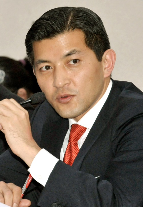 홍정욱 한나라당 의원이 21일 오후 국회에서 열린 외통위 국정감사에서 김성환 외교통상부 장관에게 질의를 하고 있다.양동출dcyang@heraldm.com/101021/
홍정욱 한나라당 의원이 21일 오후 국회에서 열린 외통위 국정감사에서 김성환 외교통상부 장관에게 질의를 하고 있다.양동출dcyang@heraldm.com/101021/
홍정욱 한나라당 의원이 21일 오후 국회에서 열린 외통위 국정감사에서 김성환 외교통상부 장관에게 질의를 하고 있다.양동출dcyang@heraldm.com/101021/