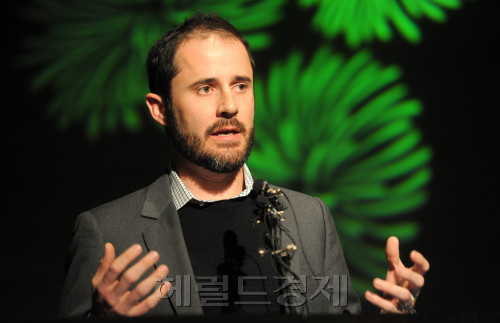 19일 오전 장충동 반야트리 클럽_트위터 공동 창업자 에반윌리엄스 기자회견./ 안훈기자 rosedale@ 2011.01.19
Evan Williams
