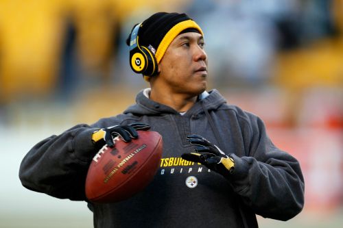 <YONHAP PHOTO-0268> PITTSBURGH, PA - JANUARY 23: Hines Ward of the Pittsburgh Steelers warms up against the New York Jets during the 2011 AFC Championship game at Heinz Field on January 23, 2011 in Pittsburgh, Pennsylvania. Gregory Shamus/Getty Images/AFP== FOR NEWSPAPERS, INTERNET, TELCOS & TELEVISION USE ONLY == /2011-01-24 08:32:07/ <저작권자 ⓒ 1980-2011 ㈜연합뉴스. 무단 전재 재배포 금지.>
Hines Ward will try to help Pittsburgh win its seventh Super Bowl title.  AFP-Yonhap News