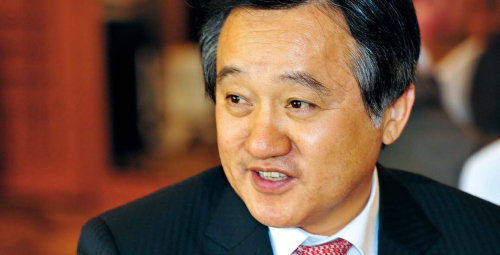 지구촌 토토사이트 순수익 민족주의의 거센 바람속에서 한국도 지속적인 토토사이트 순수익외교 필요성이 절실한 상황이다. 김신종 광물토토사이트 순수익공사 사장은 토토사이트 순수익확보의 다변화를 위해 아프리카 진출은 반드시 필요하다고 힘주어 말했다.