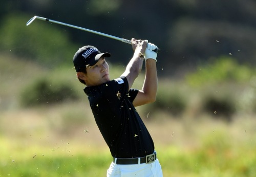 <YONHAP PHOTO-1007> LA JOLLA, CA - JANUARY 27: Sunghoon Kang of Korea hits off the 6th fairway during the first round of the Farmers Insurance Open at Torrey Pines on January 27, 2011 in La Jolla, California. Donald Miralle/Getty Images/AFP== FOR NEWSPAPERS, INTERNET, TELCOS & TELEVISION USE ONLY == /2011-01-28 06:52:05/ <저작권자 ⓒ 1980-2011 ㈜연합뉴스. 무단 전재 재배포 금지.>
Sunghoon Kang of Korea hits off the 6th fairway during the first round of the Farmers Insurance Open at Torrey Pines on Thursday in La Jolla, California.  AFP-Yonhap News
Sunghoon Kang of Korea hits off the 6th fairway during the first round of the Farmers Insurance Open at Torrey Pines on Thursday in La Jolla, California.  AFP-Yonhap News
Sunghoon Kang of Korea hits off the 6th fairway during the first round of the Farmers Insurance Open at Torrey Pines on Thursday in La Jolla, California.  AFP-Yonhap News