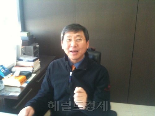한훈 히스토스템 (대표이사) / <생생코스닥>한훈 히스토스템 사장 인터뷰 “올 해부터는 줄기세포 관련 사업으로 매출 일궈낸다”-copy(o)1-copy(o)1-copy(o)1-copy(o)1