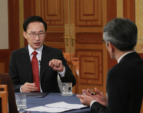 President Lee Myung-bak (Yonhap News)