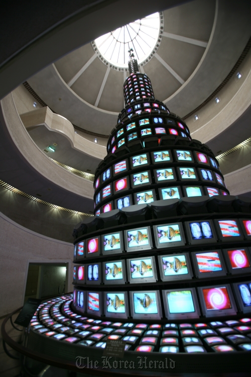 “The More The Better” by Paik Nam-june, which is on display at the National Museum of Contemporary Art in Gwacheon, Gyeonggi Province.  National Museum of Contemporary Art