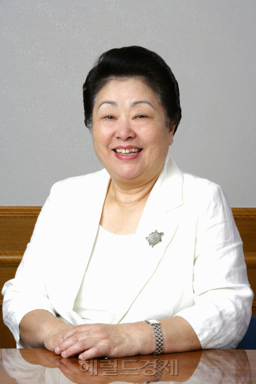 장영신 애경그룹 (회장) / 2011애경그룹 장영신회장 / 장영신 애경그룹 회장 KAIST 명예경영학 박사학위 수여