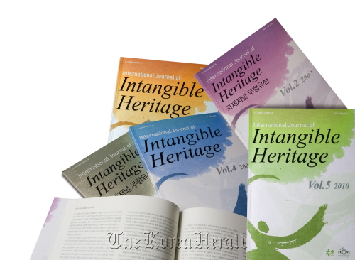 International Journal of Intangible Heritage produced by the National Folk Museum of Korea with the support of ICOM.
International Journal of Intangible Heritage produced by the National Folk Museum of Korea with the support of ICOM.