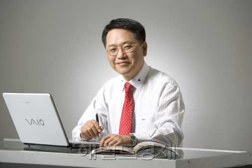 이득춘 이글루시큐리티 (대표이사), 지식정보보안산업협회 (회장), 한국SW전문기업협회 (이사) / IT)이득춘 이글루시큐리티 대표, “융복합 보안으로 세계에 한국 SW 알리겠다”-copy(o)1