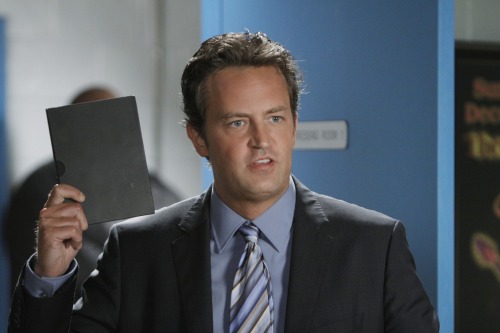 <YONHAP PHOTO-0126> In this undated publicity image released by ABC, Matthew Perry portrays Ben Donovan in a scene from "Mr. Sunshine," premiering Wednesday, Feb. 9, 2011 at 9:30 p.m. EST on ABC. (AP Photo/ABC, Michael Desmond) ** UNDATED PUBLICITY IMAGE RELEASED BY ABC, NO SALES. ARCHIVE OUT, TABLOIDS OUT. **/2011-02-11 04:54:45/ <저작권자 ⓒ 1980-2011 ㈜연합뉴스. 무단 전재 재배포 금지.>
Matthew Perry portrays Ben Donovan in a scene from “Mr. Sunshine,” premiering Wednesday on ABC.
AP-Yonhap News
