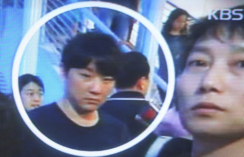 Kim Jong-chol was spotted by KBS at a Eric Clapton concert in Singapore. (Yonhap News)