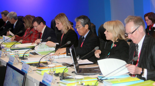 <YONHAP PHOTO-0329> <IOC 실사> 평가단 프레젠테이션 (평창=연합뉴스) 이상학 기자 = IOC 평가단의 현지실사 사흘째인 18일 강원 평창군 알펜시아리조트 컨벤션센터에서 마케팅과 법적 절차 등 5개 주제에 대한 프레젠테이션이 열렸다. 2011.2.18 hak@yna.co.kr/2011-02-18 09:40:37/ <저작권자 ⓒ 1980-2011 ㈜연합뉴스. 무단 전재 재배포 금지.>
International Olympic Committee inspectors attend PyeongChang 2018 bid committee’s presentations on five areas, including marketing and legal aspects, at Alpensia Resort’s convention center in PyeongChang, Gangwon Province, Friday.  Yonhap News
International Olympic Committee inspectors attend PyeongChang 2018 bid committee’s presentations on five areas, including marketing and legal aspects, at Alpensia Resort’s convention center in PyeongChang, Gangwon Province, Friday.  Yonhap News