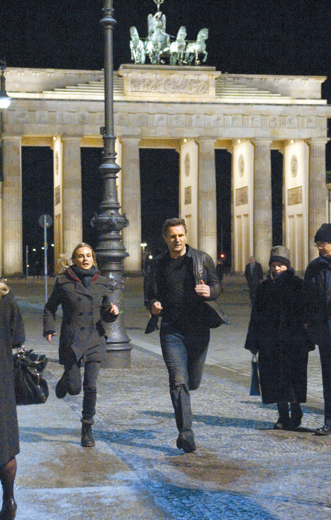 Diane Kruger, as Gina, and Liam Neeson, as Dr. Martin Harris, star in Dark
Castle Entertainment’s thriller “Unknown,” a Warner Bros. Pictures release.
(Warner Bros./MCT)