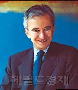 베르나르 아르노 기업인(프랑스) 베르나르 아르노 회장 / 그 바쁜 루이비통 회장이 갤러리로 달려간 까닭은?
