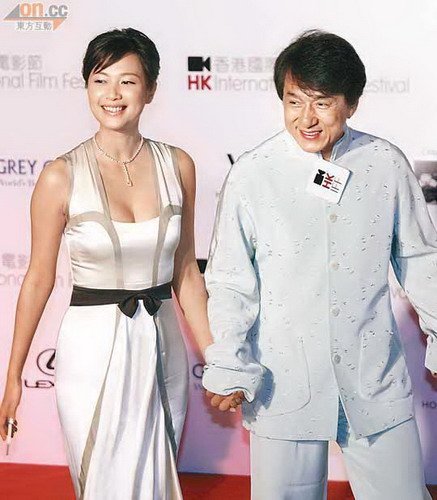 서정뢰 쉬징레이 영화배우 영화감독, 청룽 성룡 영화배우 영화감독 청룽-쉬징레이 / 청룽(성룡)과 유명 여배우 쉬징레이 진한 키스...무슨 사이?