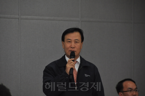 이한구 코텍 (대표이사 회장) / 비주얼)코텍 이한구 대표