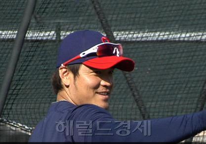 추신수 야구선수, 클리블랜드 인디언스 (외야수) / 추신수 훈련(MLB컴) / 팔꿈치 부상 추신수, “별거아닌데…금방 돌아올거에요”