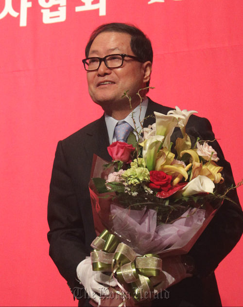 Shin Young-moo