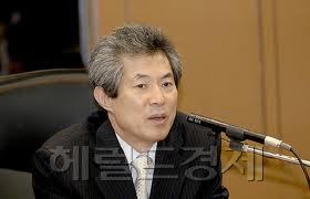 엄기영, 한나라당 국회의원 / 엄기영, 한나라당 정식 입당...토토사이트 클럽비 출사표