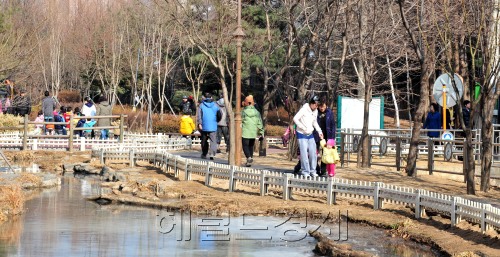 도봉구 발바닥길<br />김명섭 기자 msiron@
도봉구 발바닥길
김명섭 기자 msiron@
도봉구 발바닥길
김명섭 기자 msiron@