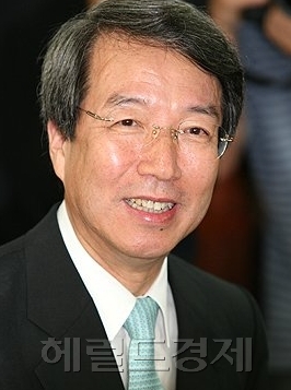 정운찬, 서울대학교 명예교수 / (토생)정운찬, 재보선 나오나 안나오나?