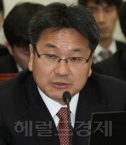 강기정 국회의원 / 강기정 “정자법 개정, 본질을 봐달라”