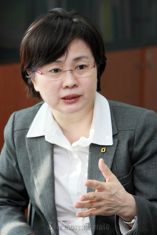 Lee Young-hui, executive vice president of KT Corp.