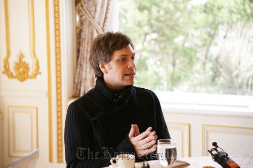 Canadian pianist and composer Steve Barakatt speaks during a press conference in Seoul.  Sony Music Entertainment Korea