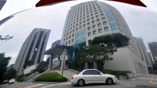 김정기 총영사관 관련 외교통상부 스케치./ 안훈기자 rosedale@ 2011.0310
김정기 총영사관 관련 외교통상부 스케치./ 안훈기자 rosedale@ 2011.0310
김정기 총영사관 관련 외교통상부 스케치./ 안훈기자 rosedale@ 2011.0310