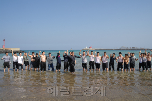 극동건설 ‘1박2일 이색 수주기원 행사’