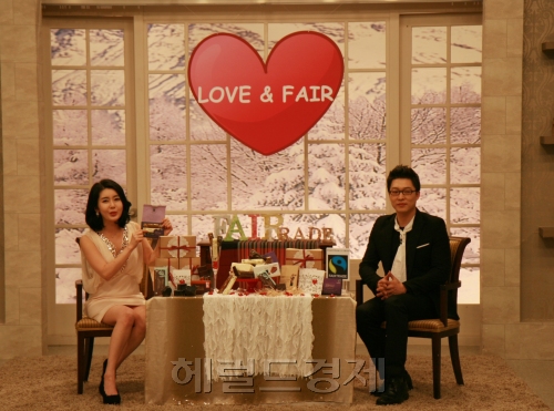 롯데홈쇼핑, 기부방송 / 롯데홈쇼핑 일본돕기 자선바자회 진행