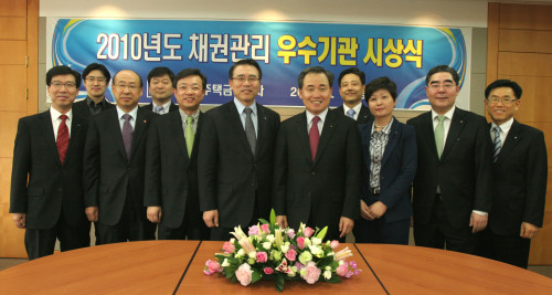 임주재 한국주택금융공사 사장/사진_채권관리 우수기관 시상식 / 토생)주택금융公, 신한은행 등 채권관리 우수기관 선정