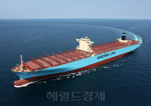 현대중공업, 초대형 컨테이너선 6척 수주