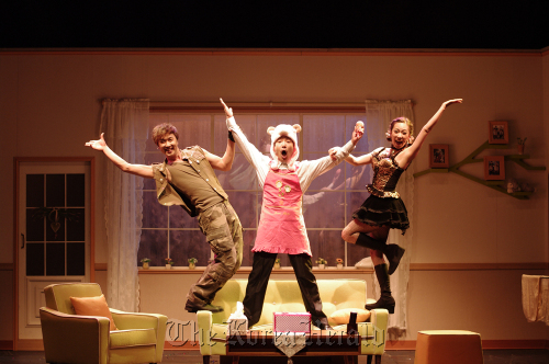 A scene from “Love in the Rain.” MMusical Company