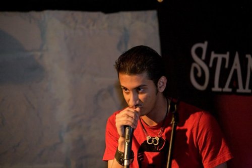 칼라 3단
Fahad Mutlaq.   Michele Farley