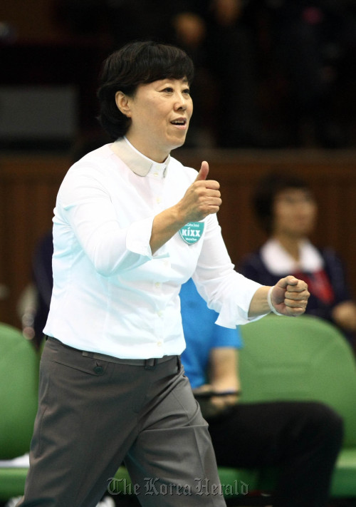 GS Caltex manager Cho Hye-jung  GS Caltex Volleyball