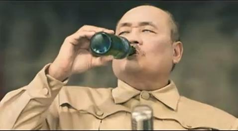 Sprite advertisement (YouTube)
Dictator Kim becomes popular drink’s model/ 김정일 광고