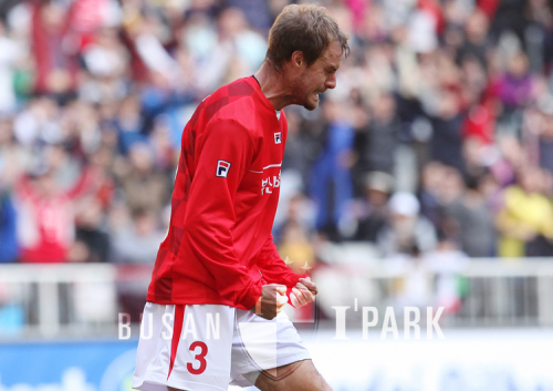 Iain Fyfe
Iain Fyfe
Iain Fyfe
Iain Fyfe