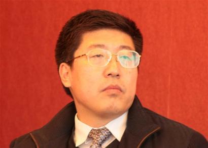 둥판 베이징사범대 부동산연구센터 교수(중국) / “40세 68억원 없으면 내 학생 아냐” 中교수 발언 논란