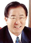 김용구 자유선진당 (국회의원), 예산결산특별위원회 (위원), 기획재정위원회 (위원) / 6면)<대정부질문>유류세인하 불가 방침ㆍ저축은행 관리부실 집중 추궁