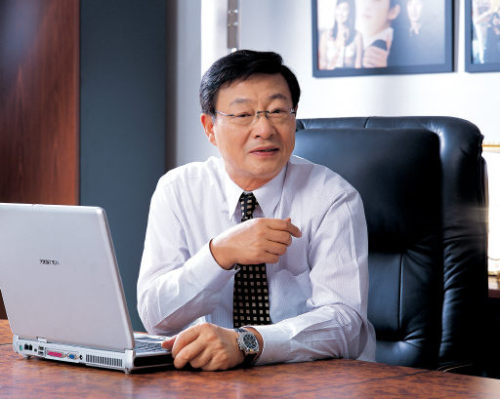 신현택 한국대중문화예술산업총연합 회장, ㈜삼화네트웍스 회장 (사망 2011.4.8)/ 1_h_299187_200805010024 / 정부, 故 신현택 회장에 은관 문화훈장 추서