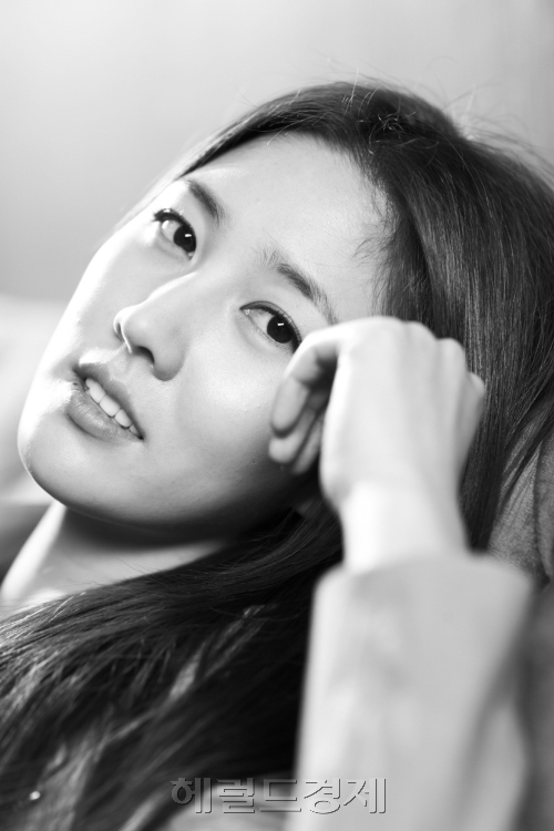 토토사이트 아띠 탤런트, 영화배우 / 토토사이트 아띠크기변환_YL8N0456 / 배우 토토사이트 아띠, 가수데뷔? 송호범 피처링